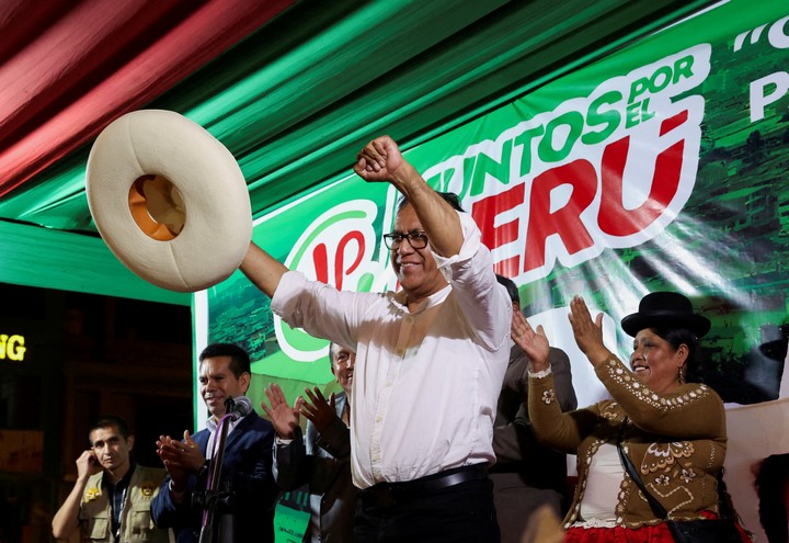 El candidato Roberto Sánchez. Foto Reuters