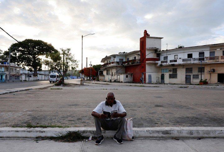 El parlamento cubano aprobó una reforma liberal, el mayor cambio económico desde la Revolución. Foto: Reuters/Norlys Perez