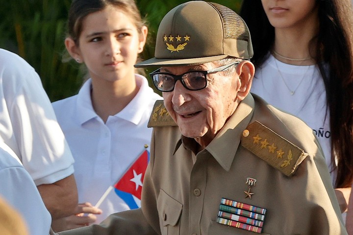 El 1° mayo de 2026 del expresidente de Cuba Raúl Castro, asistiendo a la conmemoración del Día Internacional del Trabajo en La Habana (Cuba). Foto EFE