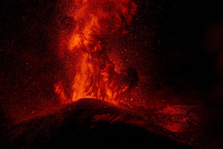 El Etna en erupción, en Sicilia. Foto: Reuters