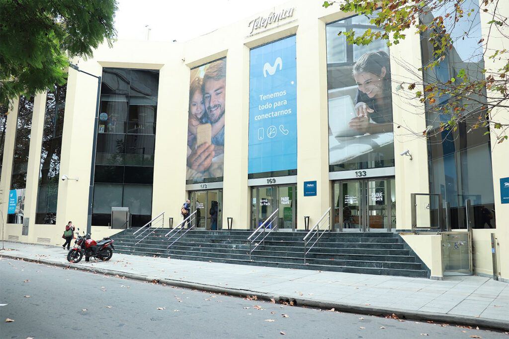 Magnetto lo hace otra vez: una operación oculta en la fusión de Telecom y Telefónica
