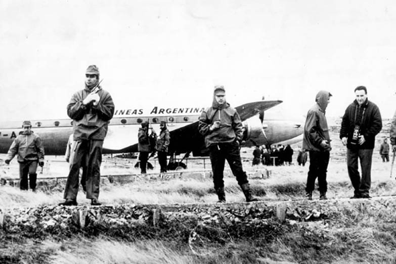 Sesenta años del Operativo Cóndor: la gesta del peronismo de base que desafió la ocupación inglesa en Malvinas